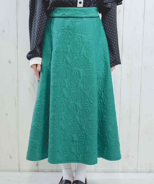 Hamble by Par Avion（ハンブルバイパラビオン）の「フラワーキルティングふうスカート（スカート・レディース・ブラック/グリーン・ONESIZE）」の10枚目の写真