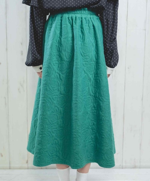 Hamble by Par Avion（ハンブルバイパラビオン）の「フラワーキルティングふうスカート（スカート・レディース・ブラック/グリーン・ONESIZE）」の8枚目の写真
