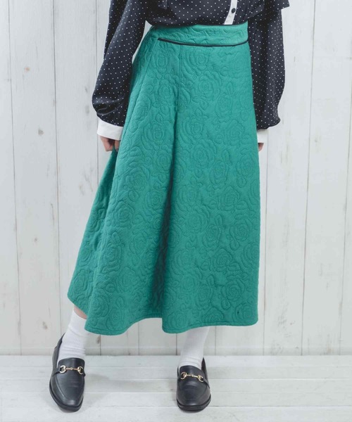 Hamble by Par Avion（ハンブルバイパラビオン）の「フラワーキルティングふうスカート（スカート・レディース・ブラック/グリーン・ONESIZE）」の14枚目の写真