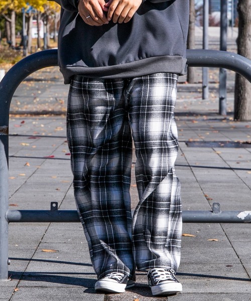 PairPair（ペアペア）の「カラーチェックイージーパンツ(ユニセックス)（その他パンツ・レディース・ブラック/オレンジ/グリーン・MEDIUM/LARGE）」の11枚目の写真