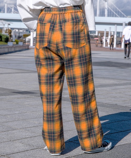 PairPair（ペアペア）の「カラーチェックイージーパンツ(ユニセックス)（その他パンツ・レディース・ブラック/オレンジ/グリーン・MEDIUM/LARGE）」の12枚目の写真
