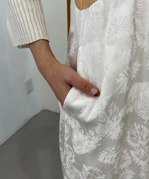 CAPRICIEUX LE'MAGE(カプリシューレマージュ)の「リーフジャガードキャミワンピース(ワンピース・レディース・ライトベージュ/ミント・FREE)」の10枚目の写真