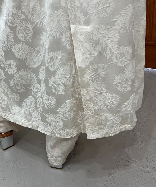 CAPRICIEUX LE'MAGE(カプリシューレマージュ)の「リーフジャガードキャミワンピース(ワンピース・レディース・ライトベージュ/ミント・FREE)」の12枚目の写真