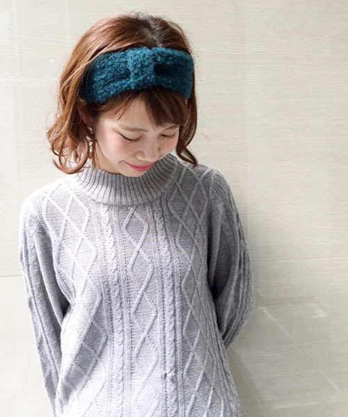 Kastane（カスタネ）の「【Kastane】ハイネックケーブルプルオーバー（ニット/セーター・レディース・オフホワイト/グレー/ピンク/ネイビー・FREE）」の2枚目の写真