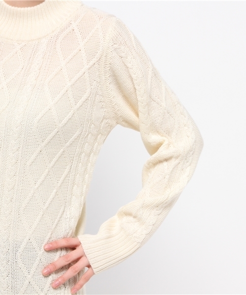 Kastane（カスタネ）の「【Kastane】ハイネックケーブルプルオーバー（ニット/セーター・レディース・オフホワイト/グレー/ピンク/ネイビー・FREE）」の5枚目の写真