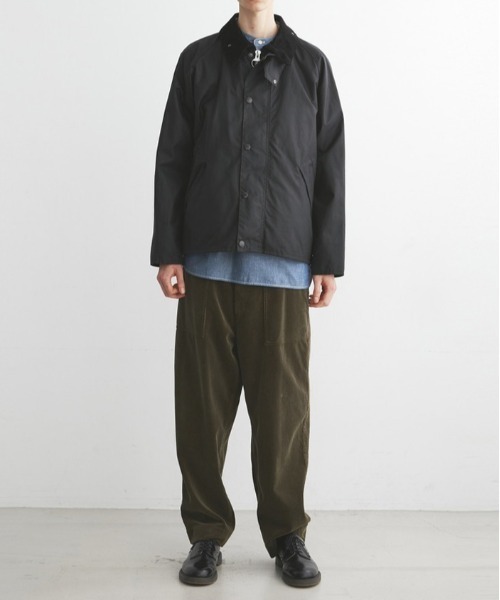 And A（アンドエー）の「Barbour バブアー / TRANSPORT WAX MWX1678 トランスポート オーバーサイズ オイルド ジャケット / 46531（ブルゾン・メンズ・ブラック/セージグリーン・38/40/36）」の7枚目の写真
