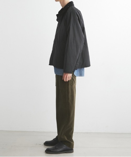And A（アンドエー）の「Barbour バブアー / TRANSPORT WAX MWX1678 トランスポート オーバーサイズ オイルド ジャケット / 46531（ブルゾン・メンズ・ブラック/セージグリーン・38/40/36）」の3枚目の写真