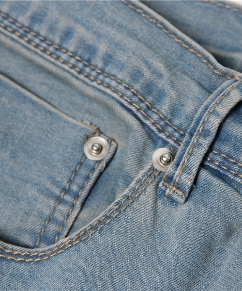 WEGO(ウィゴー)の「WEGO/バイカーデニムパンツ(デニムパンツ・メンズ・ブラック/ライトインディゴブルー・MEDIUM/LARGE)」の6枚目の写真