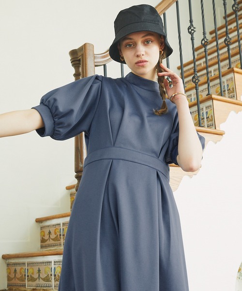 PURIL(ピュリル)の「【PURIL】ウェストタックデザインパフスリーブカットワンピース(ワンピース・レディース・ベージュ/ネイビー/ブルー・S/M)」の9枚目の写真