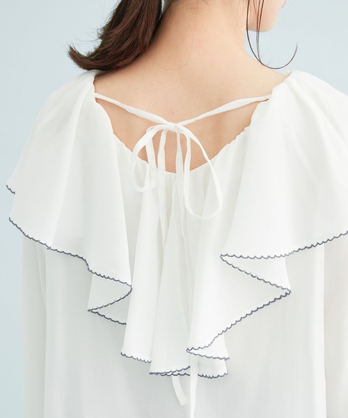 ピコ刺繍フリルブラウス