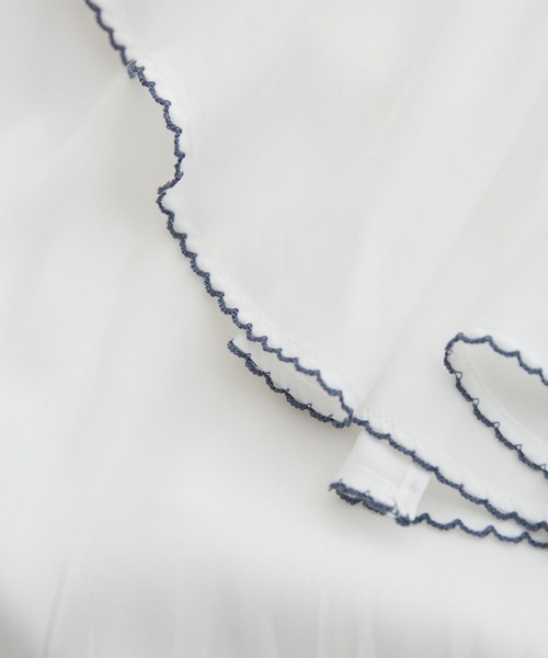 ピコ刺繍フリルブラウス