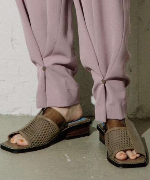 MARECHAL TERRE(マルシャルテル)の「MARECHAL TERRE(マルシャルテル) メッシュサンダル/ZMT221SH035(サンダル・レディース・モカ/ブラック・23.5/24.5/22.5)」の10枚目の写真