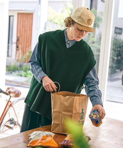 EMMA CLOTHES(エマクローズ)の「アゼ編み Vネック ルーズニットベスト EMMA CLOTHES(ベスト・メンズ・ブラック/ブルー/グリーン/ライトベージュ/ネイビー・M/L)」の15枚目の写真