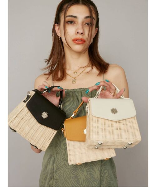 EVRIS（エヴリス）の「ラタンボックスショルダーBAG（ショルダーバッグ・レディース・ホワイト/ブラック/ベージュ・FREE）」の8枚目の写真