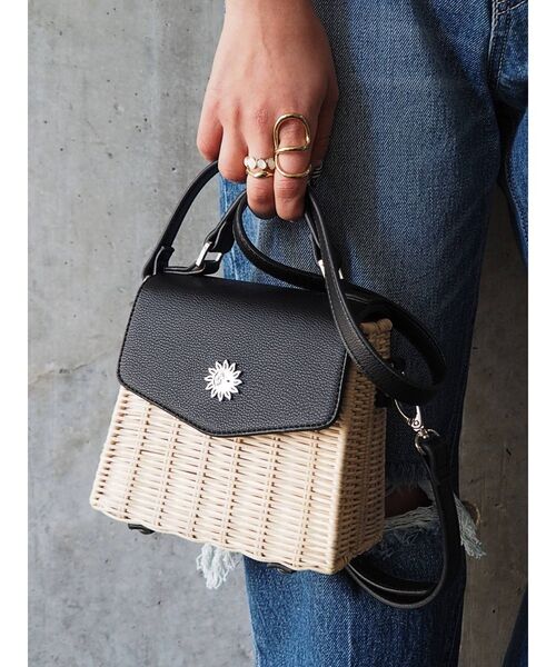 EVRIS（エヴリス）の「ラタンボックスショルダーBAG（ショルダーバッグ・レディース・ホワイト/ブラック/ベージュ・FREE）」の18枚目の写真