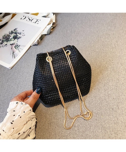 おしゃれスタ（オシャレスタ）の「キラキララインストーン　巾着バッグ（ハンドバッグ・レディース・ブラック/シルバー・FREE）」の5枚目の写真