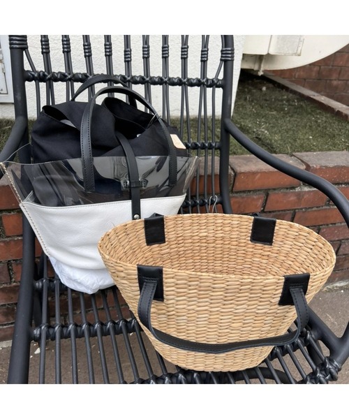 ikot（イコット）の「【ikot】PVCバンカンかごBAG（トートバッグ・レディース・ホワイト/ブラック・FREE）」の6枚目の写真