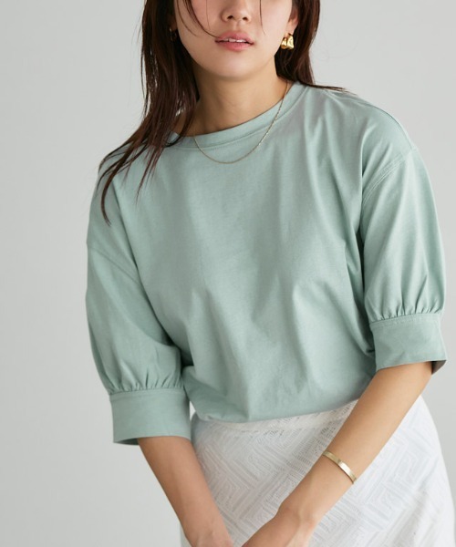 Pierrot(ピエロ)の「パフスリーブチュニックTシャツ(Tシャツ/カットソー・レディース・チャコール/オフホワイト/ブルー系その他/ブラック/グレイッシュベージュ/イエロー系その他/ネイビー/ミント/サンドベージュ/ライトピンク/イエロー系その他2/ブルー・L/M)」の7枚目の写真