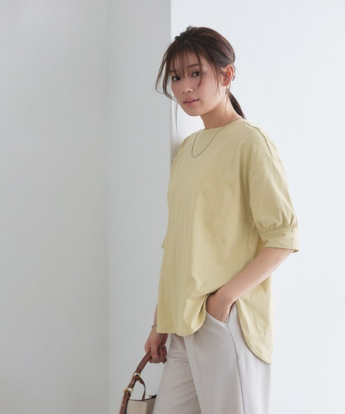 Pierrot(ピエロ)の「パフスリーブチュニックTシャツ(Tシャツ/カットソー・レディース・チャコール/オフホワイト/ブルー系その他/ブラック/グレイッシュベージュ/イエロー系その他/ネイビー/ミント/サンドベージュ/ライトピンク/イエロー系その他2/ブルー・L/M)」の19枚目の写真