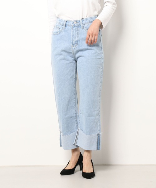 DURAS(デュラス)の「折り返しデニムストレートパンツ(デニムパンツ・レディース・ライトインディゴブルー・SMALL/MEDIUM)」の4枚目の写真