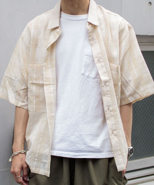 GLOSTER（グロスター）の「【GLOSTER/グロスター】ビッグポケット シアーチェックシャツ（シャツ/ブラウス・メンズ・ベージュ/ピンク/ライトグリーン・MEDIUM/LARGE）」の2枚目の写真