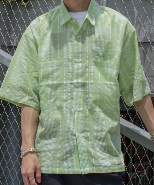 GLOSTER（グロスター）の「【GLOSTER/グロスター】ビッグポケット シアーチェックシャツ（シャツ/ブラウス・メンズ・ベージュ/ピンク/ライトグリーン・MEDIUM/LARGE）」の11枚目の写真