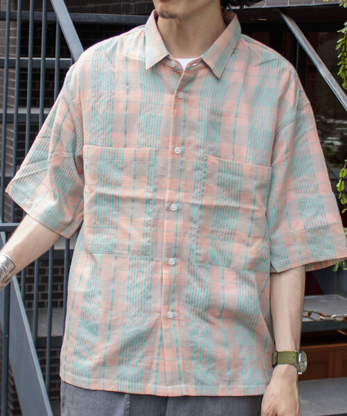 GLOSTER（グロスター）の「【GLOSTER/グロスター】ビッグポケット シアーチェックシャツ（シャツ/ブラウス・メンズ・ベージュ/ピンク/ライトグリーン・MEDIUM/LARGE）」の13枚目の写真