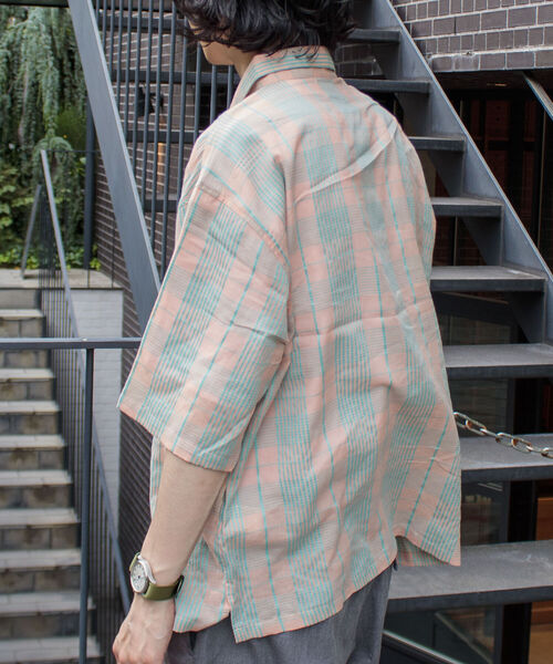 GLOSTER（グロスター）の「【GLOSTER/グロスター】ビッグポケット シアーチェックシャツ（シャツ/ブラウス・メンズ・ベージュ/ピンク/ライトグリーン・MEDIUM/LARGE）」の15枚目の写真