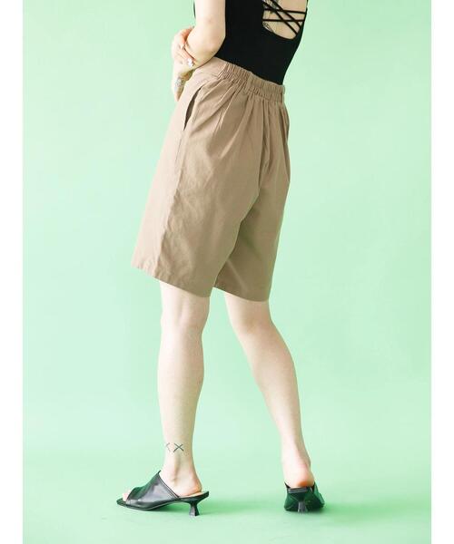 koe(コエ)の「綿麻ピンタックバミューダパンツ*(その他パンツ・レディース・モカ/オフホワイト/ブラック・M)」の8枚目の写真
