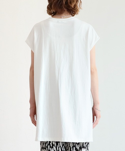 reca（レカ）の「ヘビー天竺ビックシルエットフレンチスリーブトップス（Tシャツ/カットソー・レディース・ブラック/オフホワイト/グレイッシュベージュ/チャコールグレー/イエロー/レッド系/ダークグリーン/ブルーグレー・FREE）」の11枚目の写真