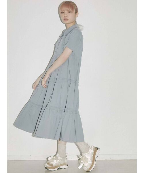 merry jenny（メリージェニー）の「フリルテイアードシャツワンピース（ワンピース・レディース・ブラック/オフホワイト/ブルー・FREE）」の5枚目の写真