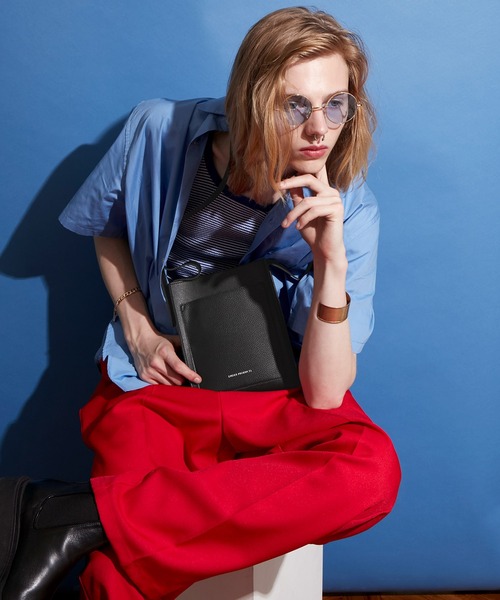 ENDER PRODUCTS（エンダープロダクツ）の「シンセティックレザー コンビネーションポケット ロゴ刻印 ミニショルダーバッグ【ENDER PRODUCTS/エンダープロダクツ】（ショルダーバッグ・メンズ・ブラック/グリーン/ダークブラウン/グレイッシュベージュ/チャコール・FREE）」の20枚目の写真