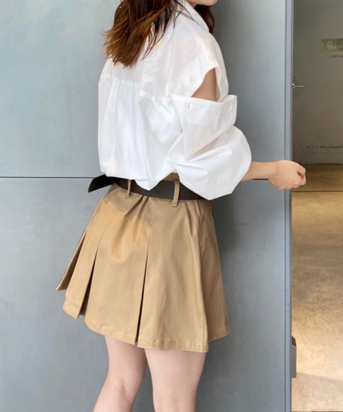 one after another NICE CLAUP(ワンアフターアナザーナイスクラップ)の「【多数メディアで紹介!】肩開きマルチwayシャツ(シャツ/ブラウス・レディース・ブラウン/オフホワイト/グリーン系その他/ブルー系その他/サックスブルー系・FREE)」の9枚目の写真