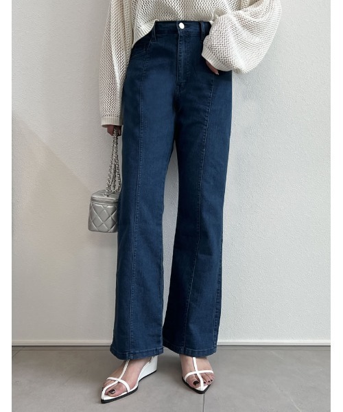 Re:EDIT（リエディ）の「[低身長/高身長/大きいサイズ有]センターシームストレッチデニムフレアパンツ（デニムパンツ・レディース・ホワイト/インディゴブルー/ブルー・SMALL/MEDIUM/LARGE/X-LARGE/TALL/AM/AS）」の3枚目の写真