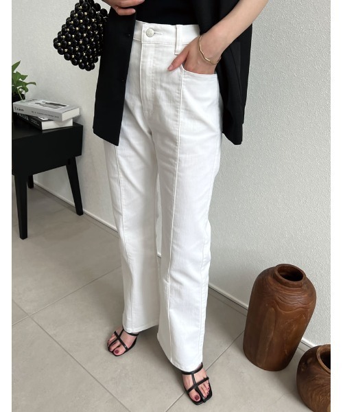 Re:EDIT（リエディ）の「[低身長/高身長/大きいサイズ有]センターシームストレッチデニムフレアパンツ（デニムパンツ・レディース・ホワイト/インディゴブルー/ブルー・SMALL/MEDIUM/LARGE/X-LARGE/TALL/AM/AS）」の14枚目の写真