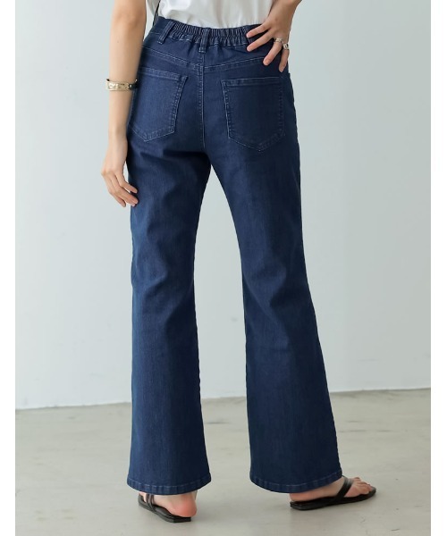 Re:EDIT（リエディ）の「[低身長/高身長/大きいサイズ有]センターシームストレッチデニムフレアパンツ（デニムパンツ・レディース・ホワイト/インディゴブルー/ブルー・SMALL/MEDIUM/LARGE/X-LARGE/TALL/AM/AS）」の16枚目の写真