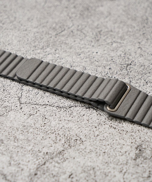 zandy（ズィーアンドワイ）の「【zandy / ズィー・アンド・ワイ】アップルウォッチバンド マグネット式レザーループベルト（デジタル腕時計・レディース・ホワイト/ブラック/ベージュ/ブラウン/グレー・SMALL/MEDIUM）」の7枚目の写真