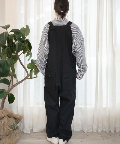 INTERPLAY(インタープレイ)の「【INTERPLAY x AYUMI】パイロット ポプリン オーバーオール(サロペット/オーバーオール・レディース・ブラック/ネイビー/カーキ/アイボリー・FREE)」の22枚目の写真