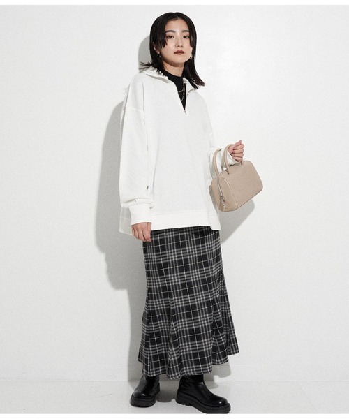 ANAP(アナップ)の「裏毛ハーフジッププルオーバー(スウェット・レディース・ブラック/ホワイト/グレー/モカ・FREE)」の6枚目の写真