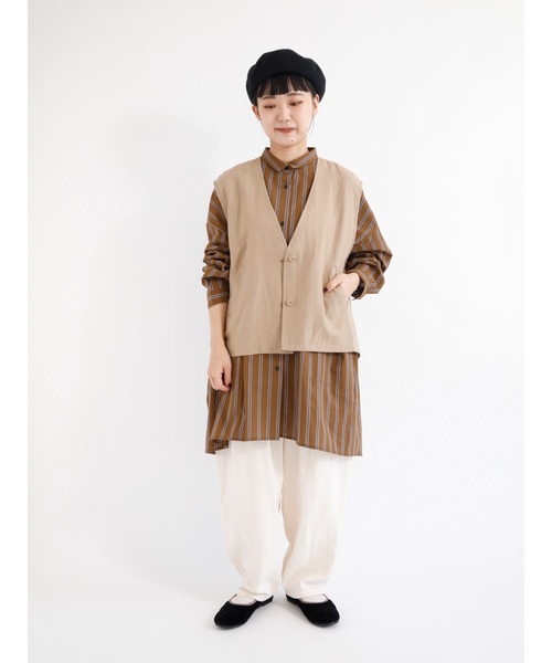 Samansa Mos2(サマンサ モスモス)の「◎Vネックベスト(ベスト・レディース・ベージュ/チャコール/キナリ・フリ-)」の6枚目の写真