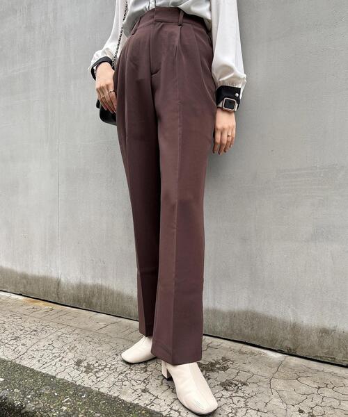 INGNI（イング）の「ハイウエストタックパンツ（スラックス・レディース・ブラウン/ボルドー/モカ/ブラック・FREE）」の3枚目の写真