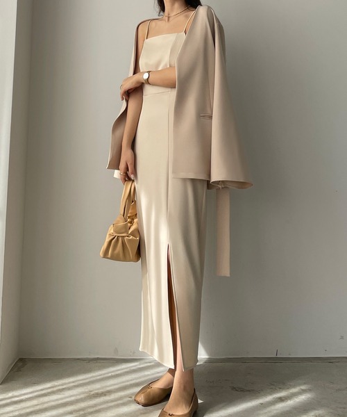 Louere（ルエレ）の「深スリットハイウエストキャミワンピース（ワンピース・レディース・アイボリー/ブラック/ベージュ・SMALL/MEDIUM/LARGE/X-LARGE）」の7枚目の写真