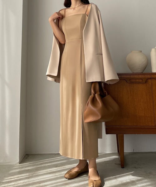 Louere（ルエレ）の「深スリットハイウエストキャミワンピース（ワンピース・レディース・アイボリー/ブラック/ベージュ・SMALL/MEDIUM/LARGE/X-LARGE）」の14枚目の写真