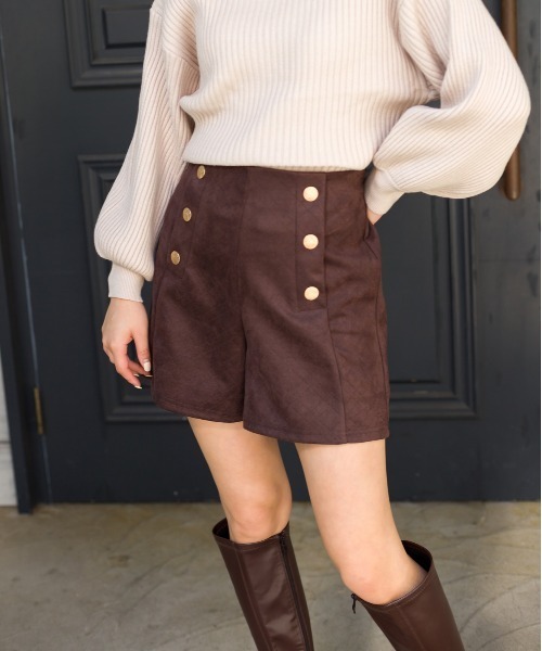 SpRay（スプレイ）の「スエードポンチ金ボタンショートパンツ（チノパンツ・レディース・ブラウン/ブラック・FREE）」の8枚目の写真