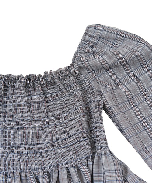 PUNYUS（プニュズ）の「シャーリングショートブラウス（シャツ/ブラウス・レディース・ピンク/グレー/ベージュ・1/2/3/4）」の16枚目の写真