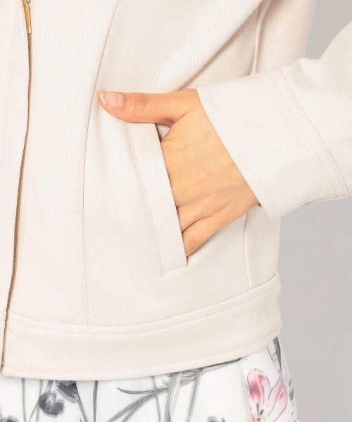 MISCH MASCH（ミッシュマッシュ）の「カットスエードライダース（ブルゾン・レディース・ライトグレー/ベージュ/ダークブラウン・MEDIUM）」の18枚目の写真