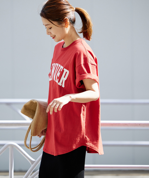ジャーナルスタンダード／ ラウンドヘムロゴ Tシャツ JOURNAL STANDARD（ジャーナルスタンダード）の「ラウンドヘム