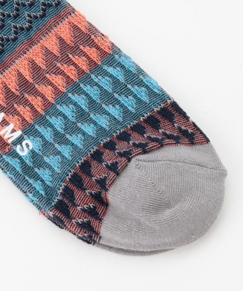 BEAMS（ビームス）の「BEAMS / ネイティブ ジャカード ソックス（ソックス/靴下・メンズ・ライトグレー/ブラック/レッド/ネイビー・ONE SIZE）」の6枚目の写真