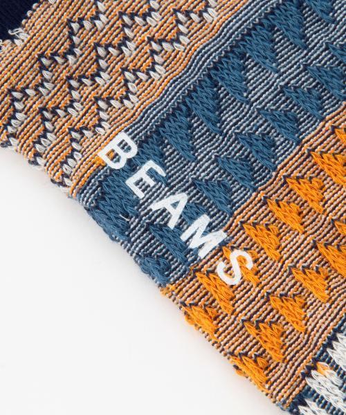BEAMS（ビームス）の「BEAMS / ネイティブ ジャカード ソックス（ソックス/靴下・メンズ・ライトグレー/ブラック/レッド/ネイビー・ONE SIZE）」の10枚目の写真