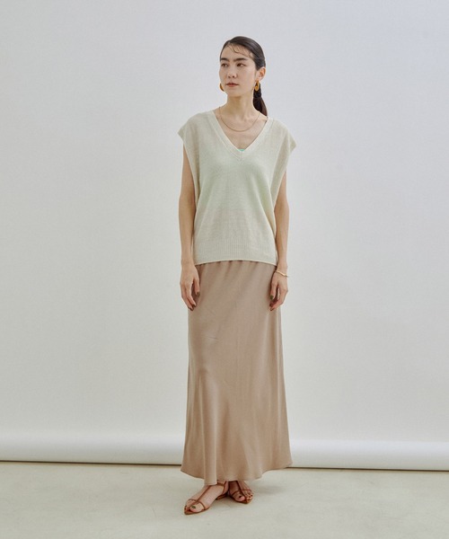 SALON adam et rope'（サロン アダム エ ロペ）の「【セットアップ対応】【手洗い可能・接触冷感】フィブリルフレアロングスカート（スカート・レディース・チャコールグレー/ベージュ・FREE）」の12枚目の写真